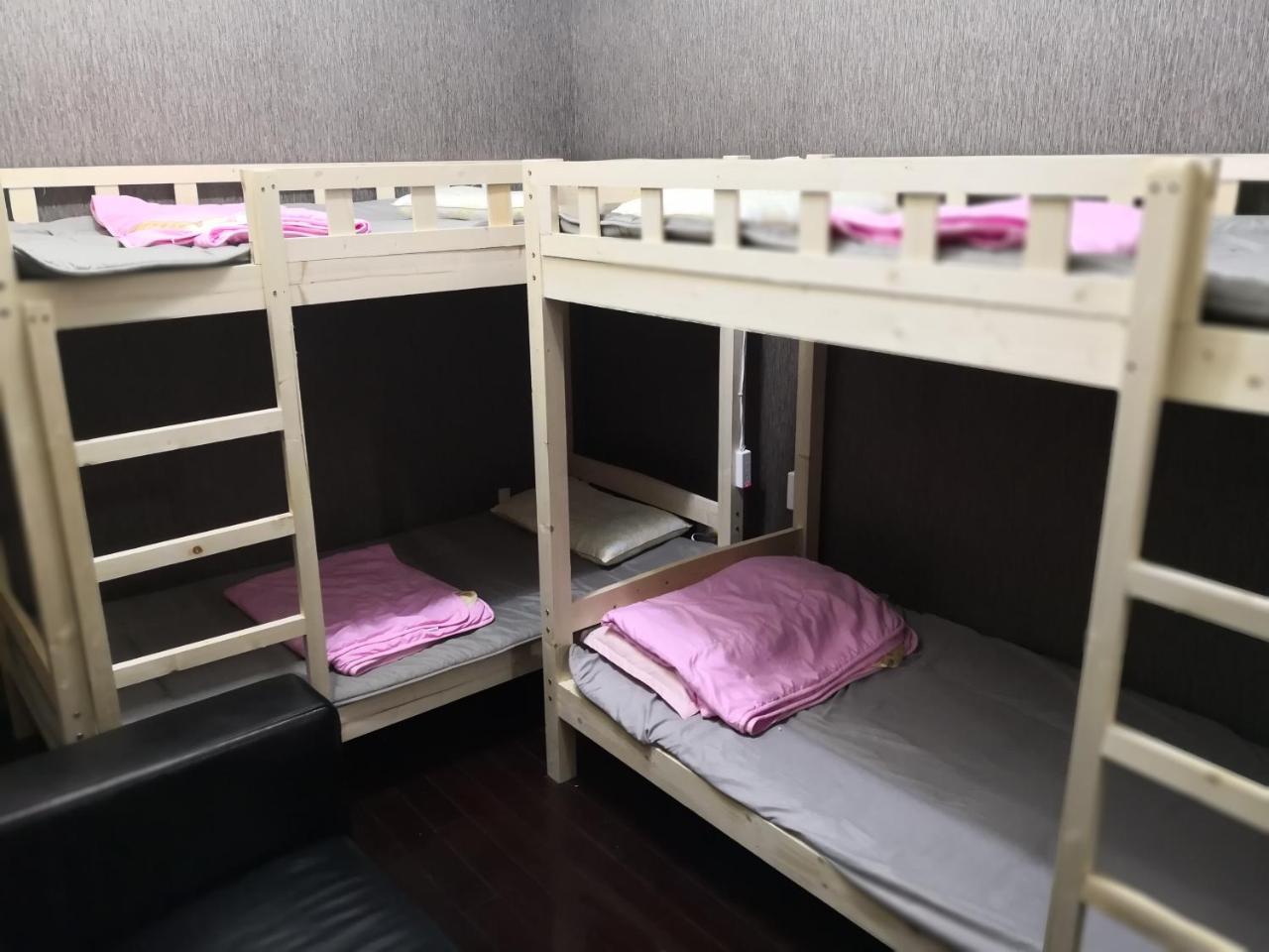 Best Cat Hostel Guangzhou Exteriör bild